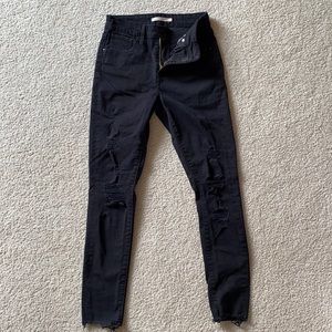 NWOT levi skinny jeans